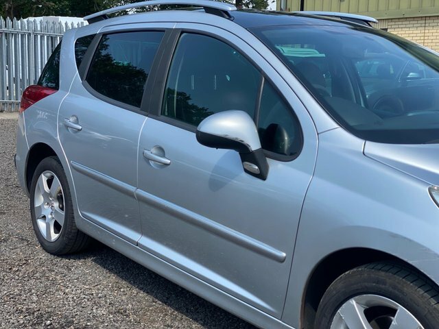 Peugeot 207 SW Sw Active 1.4 Silver #26
