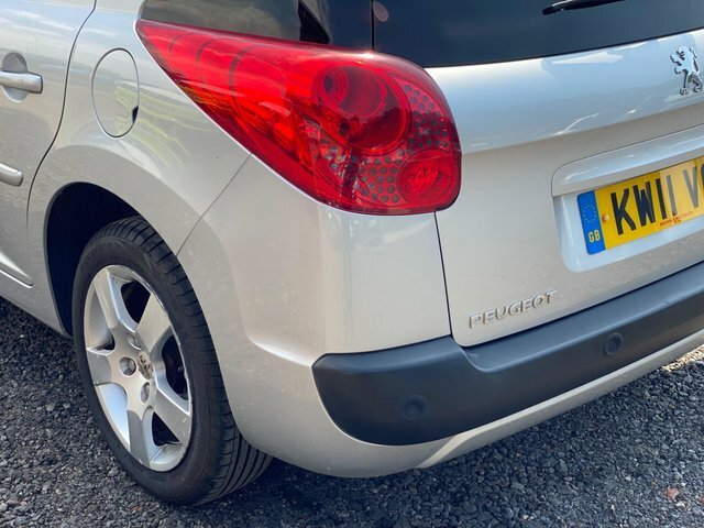 Peugeot 207 SW Sw Active 1.4 Silver #28