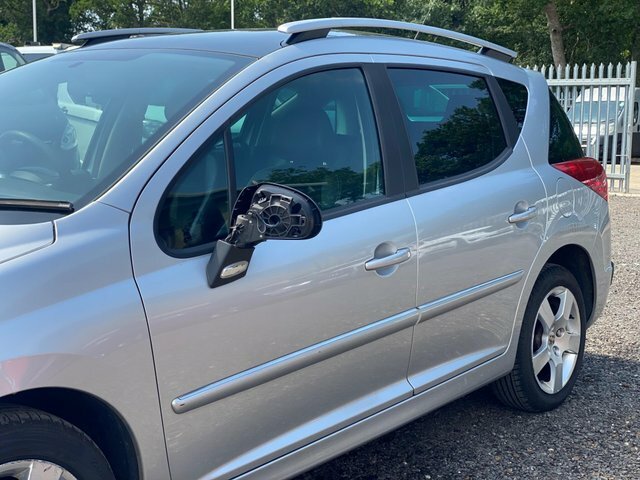 Peugeot 207 SW Sw Active 1.4 Silver #27