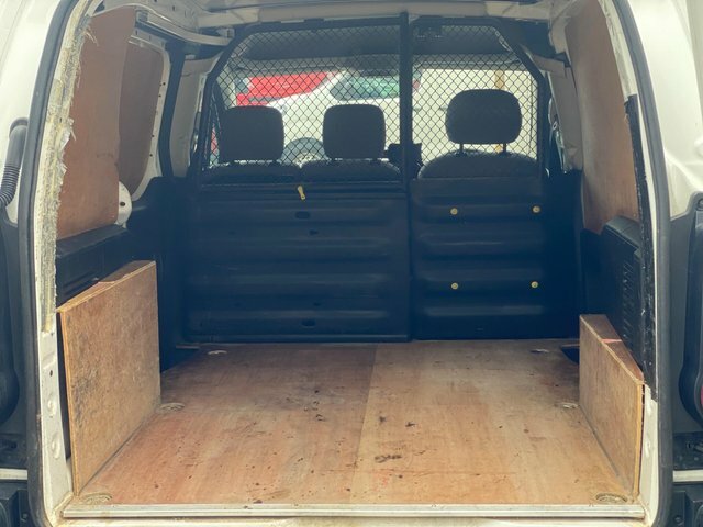 Peugeot Partner 1.6 Hdi 850 Professional Panel Van Manu Silver #37