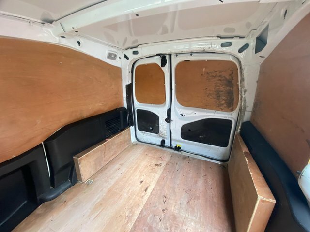Peugeot Partner 1.6 Hdi 850 Professional Panel Van Manu Silver #41
