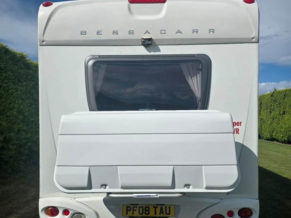 Fiat Ducato Bessacar 40 Maxi 130 M-jet 4 Berth Motorhome White #6