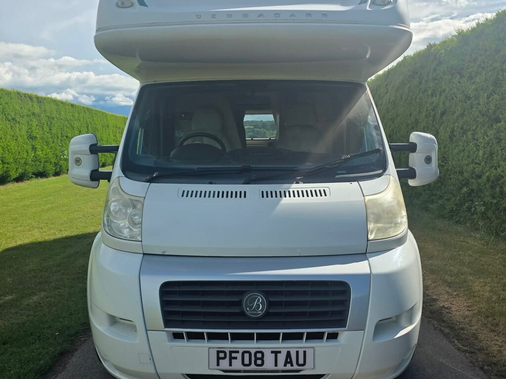 Fiat Ducato Bessacar 40 Maxi 130 M-jet 4 Berth Motorhome White #2
