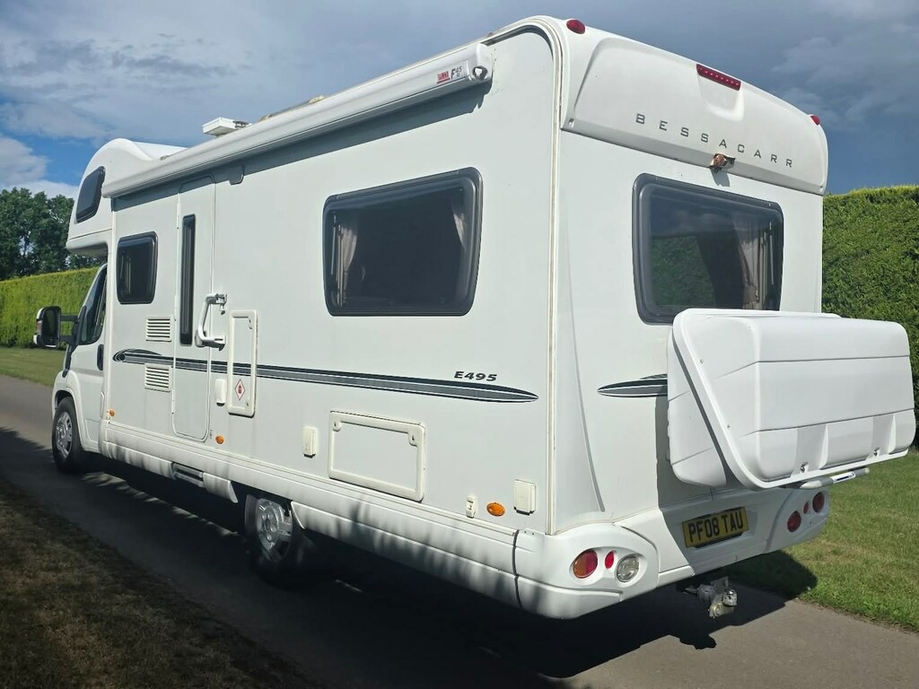Fiat Ducato Bessacar 40 Maxi 130 M-jet 4 Berth Motorhome White #5