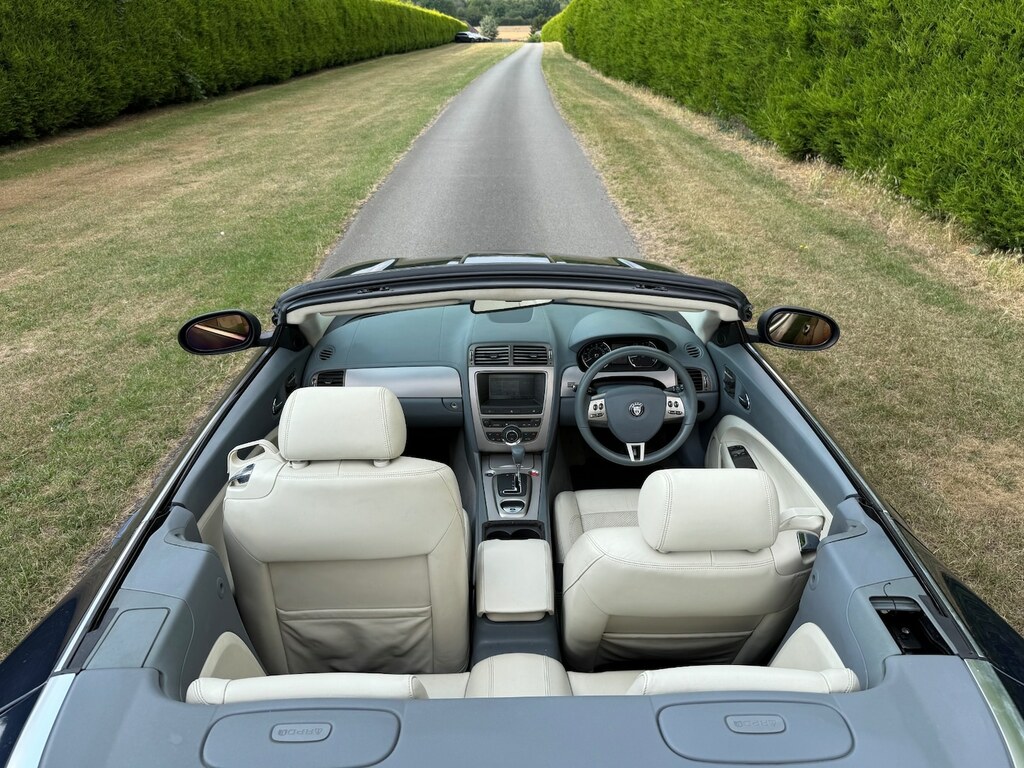 Jaguar XK 4.2 V8 Coupe Red #19