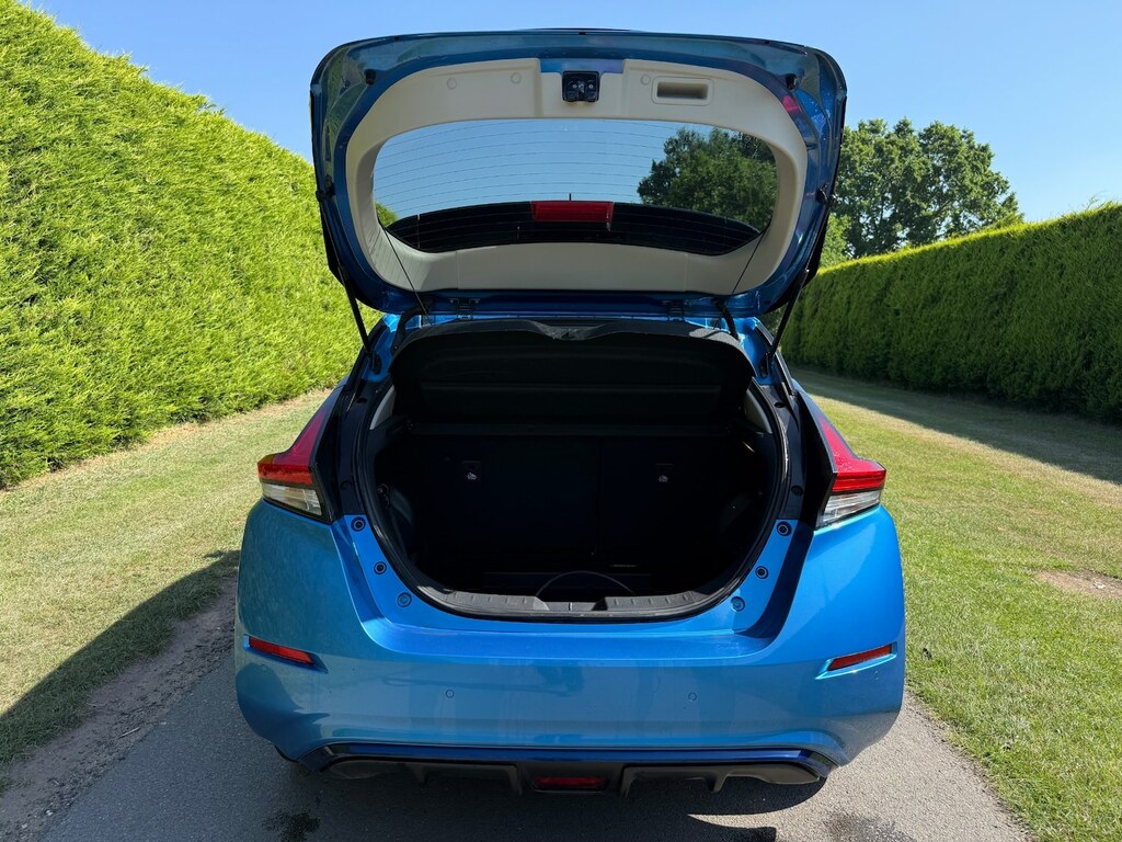 Nissan Leaf Acenta U2155 Ulez Red #8