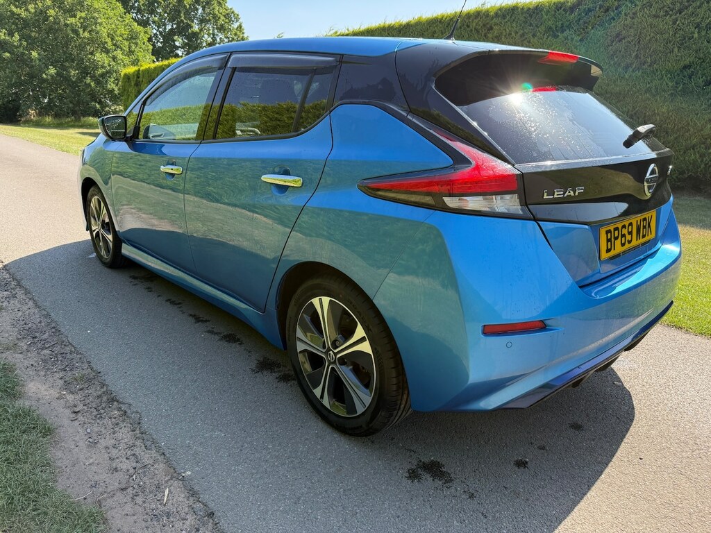 Nissan Leaf 110Kw Tekna 40Kwh  #5