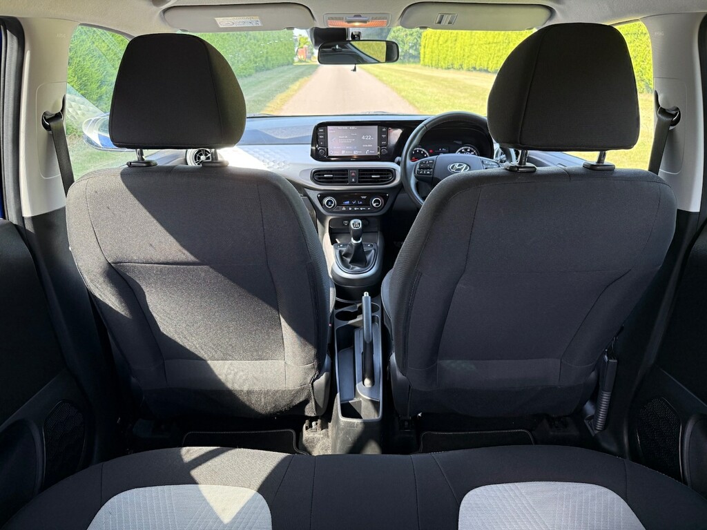 Hyundai I10 Hatchback Silver #11