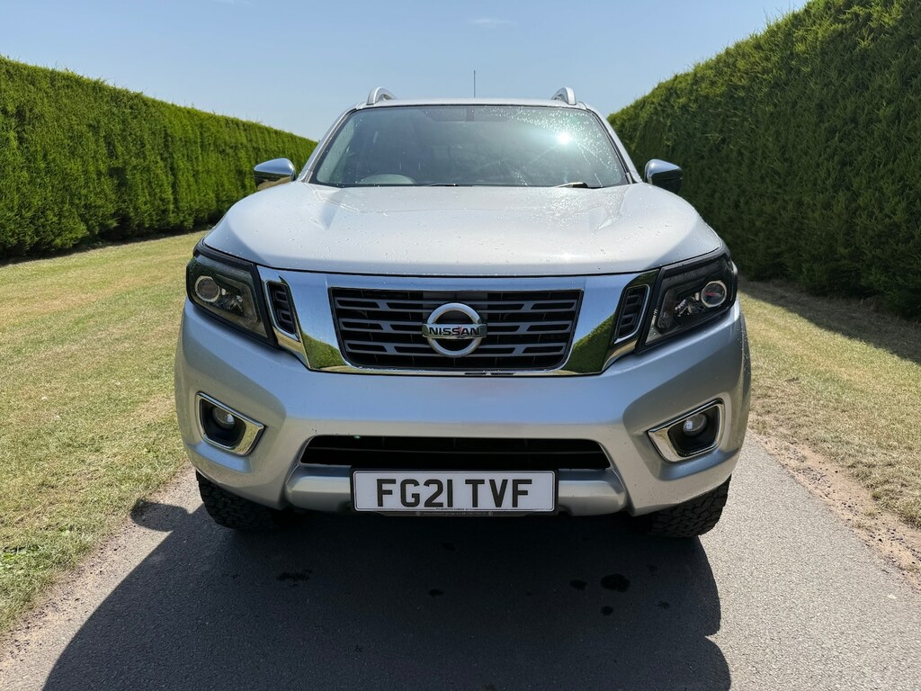 Nissan Navara Double Cab Pick Up Tekna 2.3Dci 190 Tt 4Wd  #3