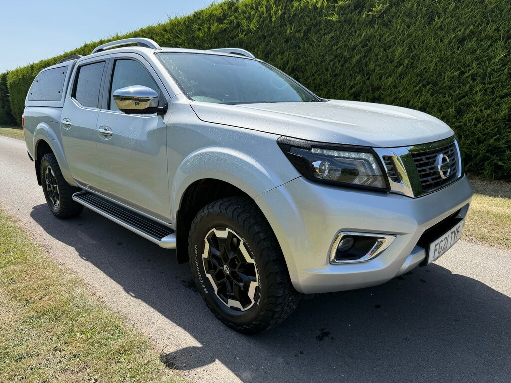 Nissan Navara Double Cab Pick Up Tekna 2.3Dci 190 Tt 4Wd  #2