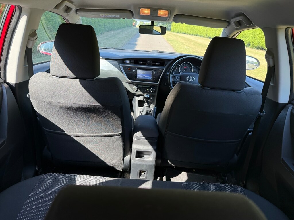 Toyota Auris 1.4 D-4d Icon Plus Euro 5 Ss Black #12