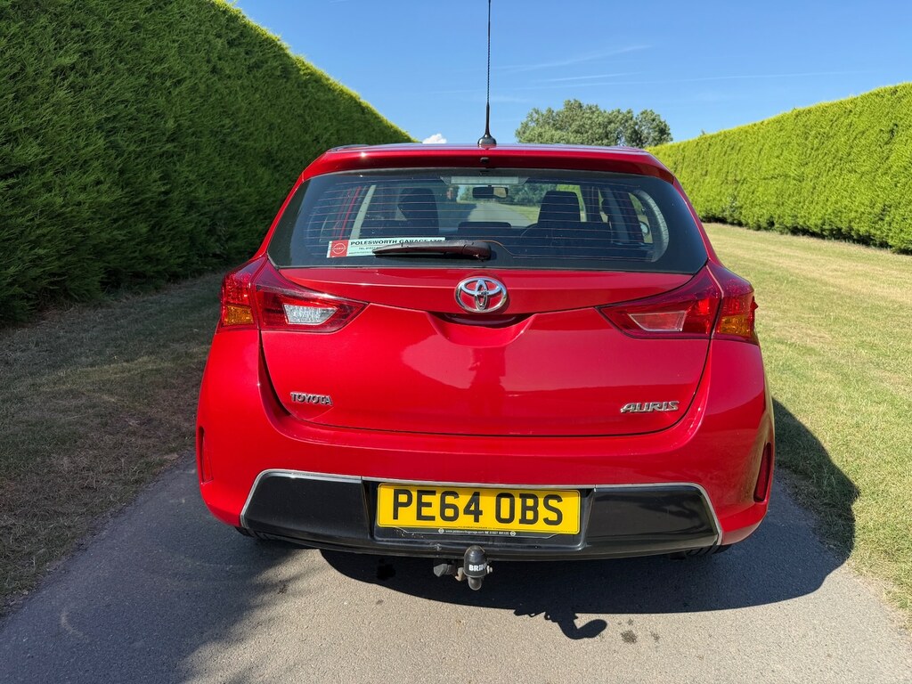Toyota Auris 1.4 D-4d Icon  #6