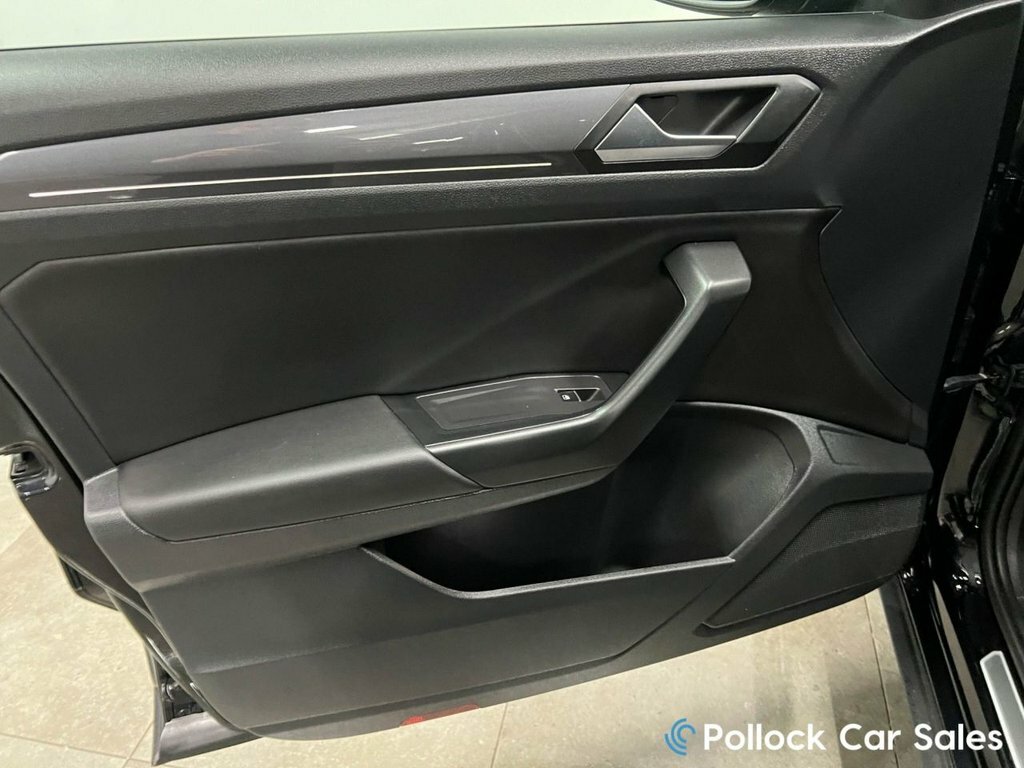 Volkswagen T-Roc Grey #33
