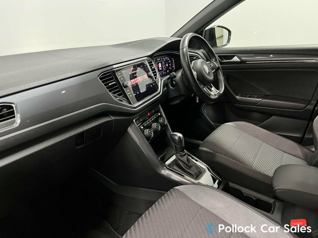 Volkswagen T-Roc Grey #31