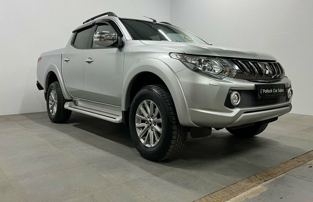Mitsubishi L200 2.4L Dc Barbarian Black #10