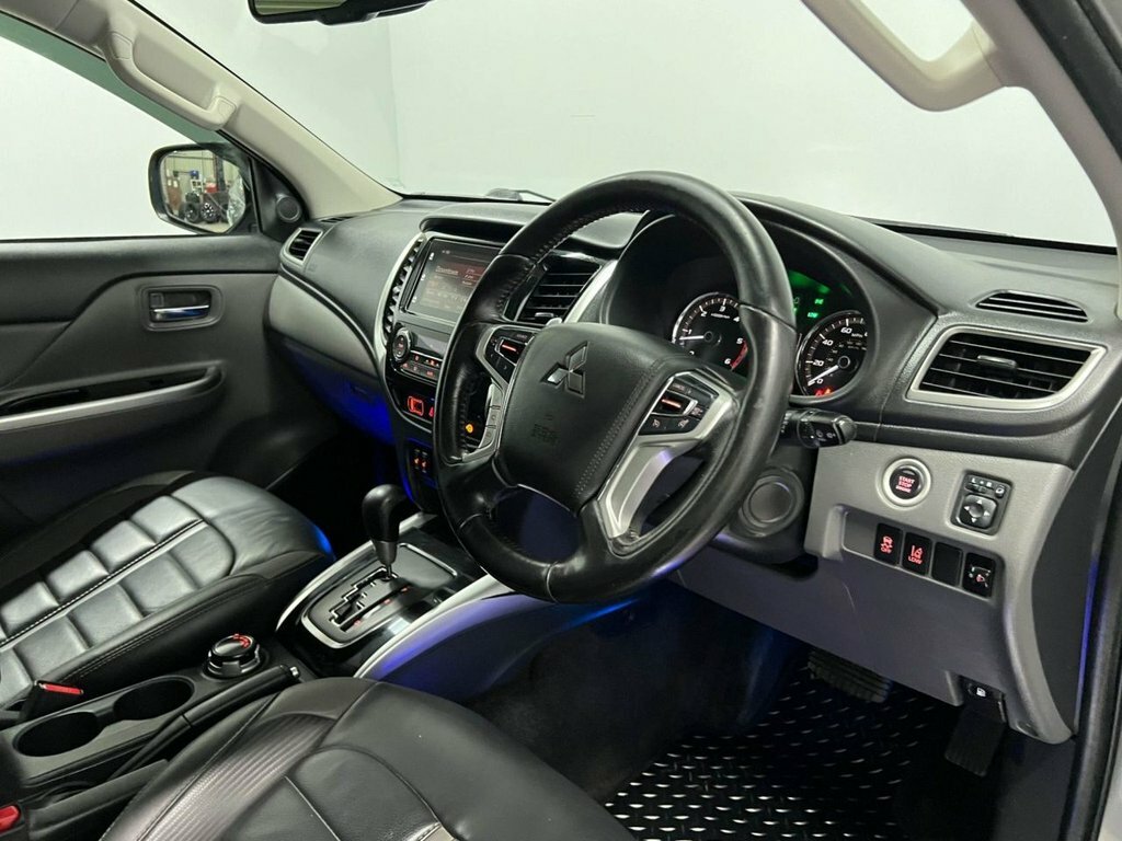 Mitsubishi L200 2.4L Dc Barbarian Black #23