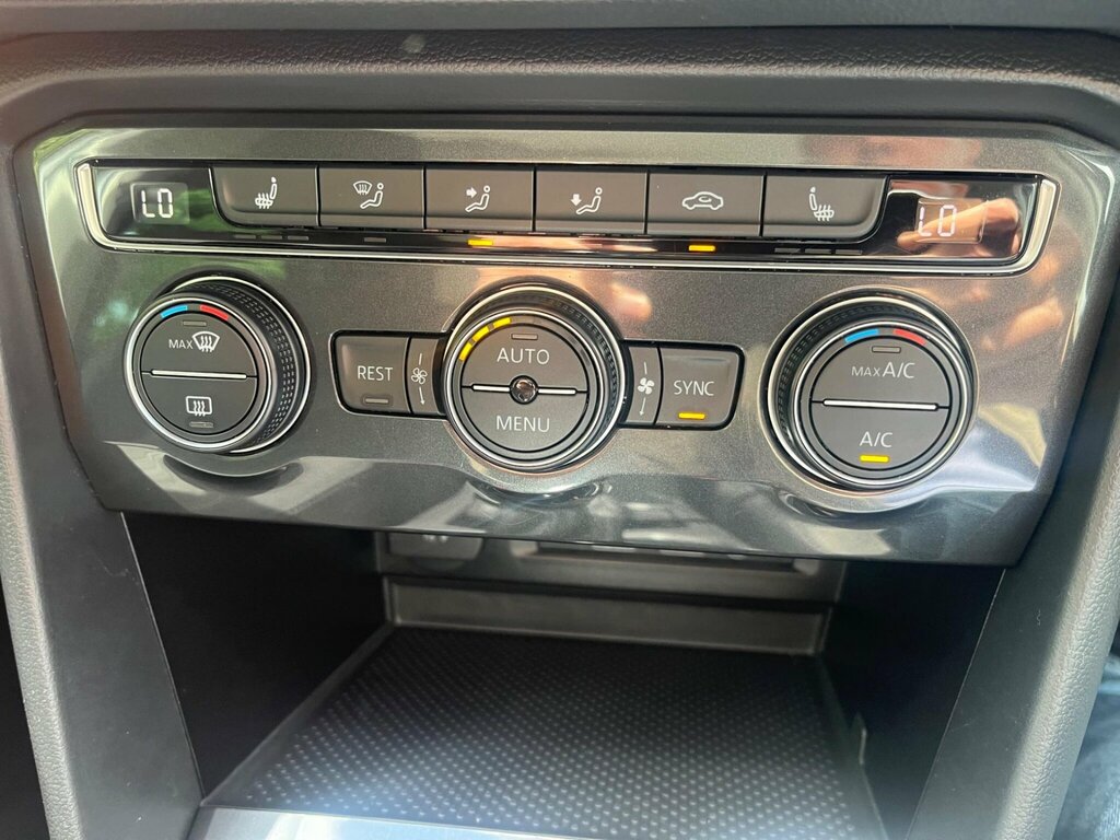 Volkswagen Tiguan R-line Tech Silver #47