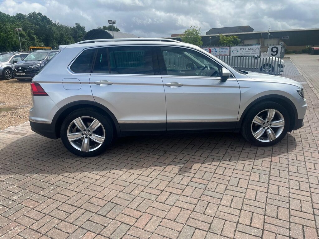 Volkswagen Tiguan R-line Tech Silver #2