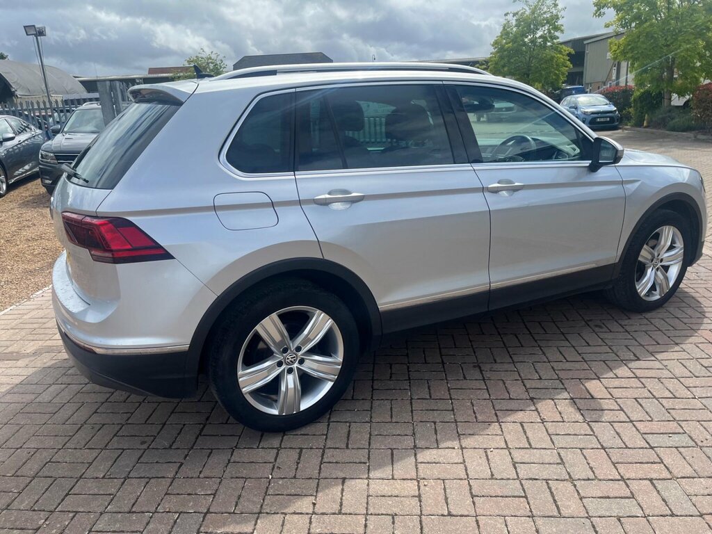 Volkswagen Tiguan R-line Tech Silver #44