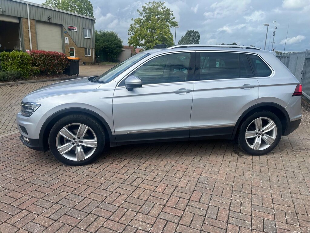 Volkswagen Tiguan R-line Tech Silver #17