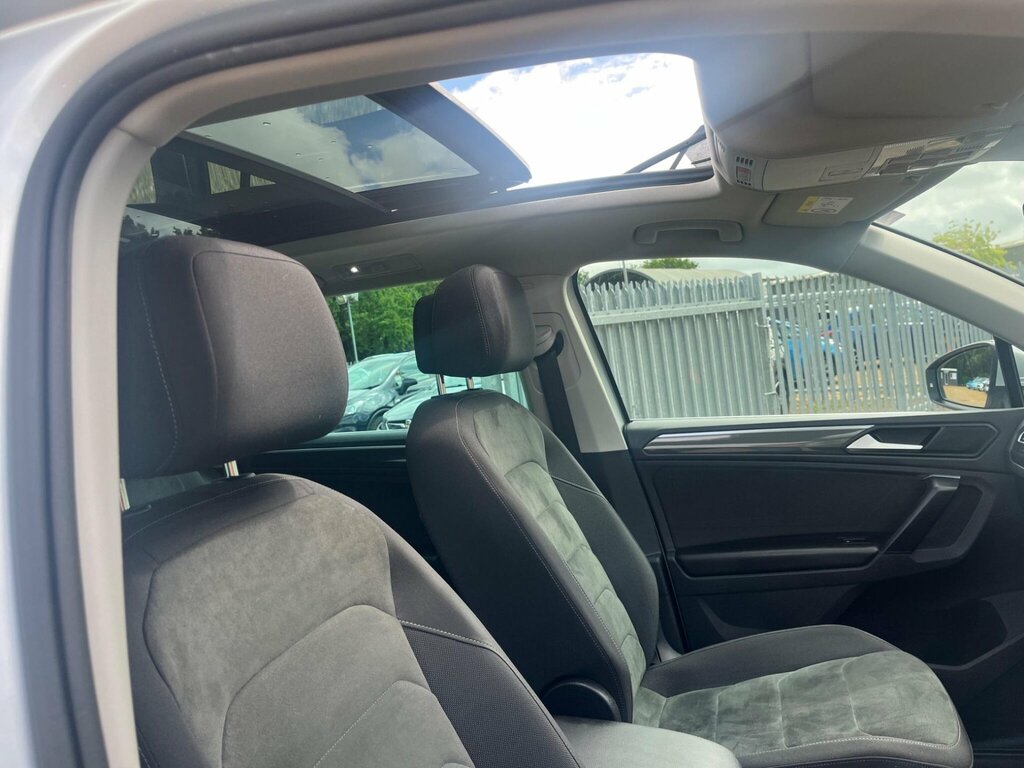 Volkswagen Tiguan R-line Tech Silver #31