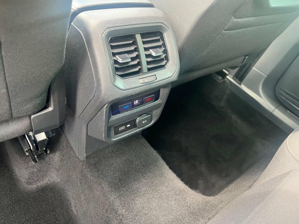 Volkswagen Tiguan R-line Tech Silver #34