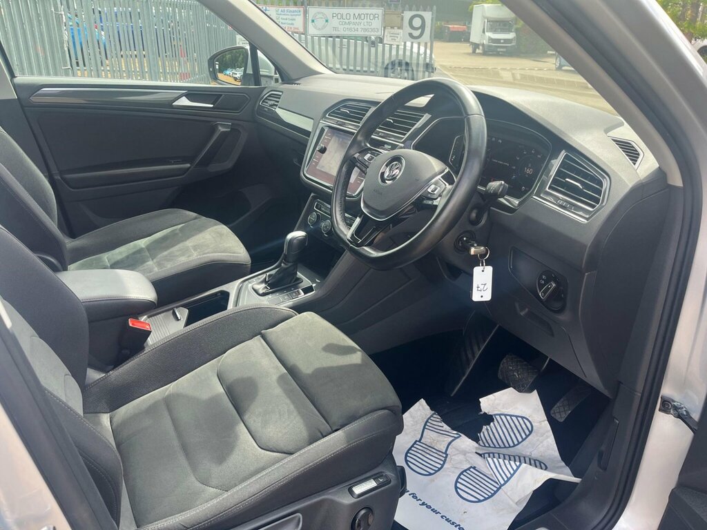 Volkswagen Tiguan R-line Tech Silver #30