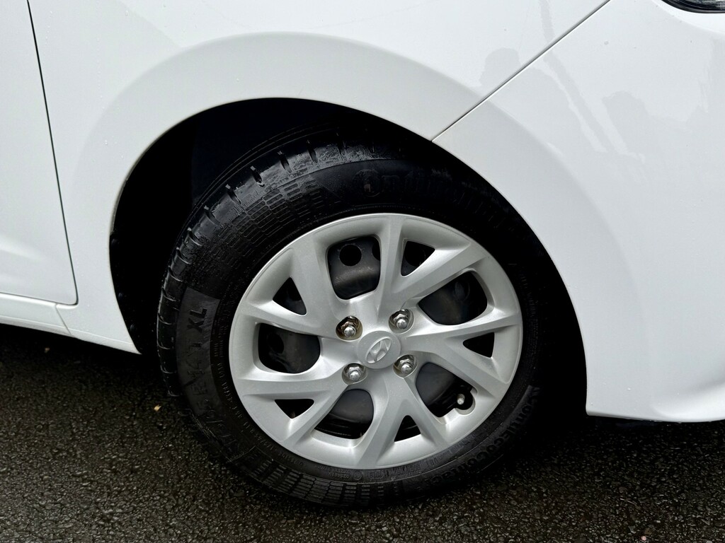 Hyundai I10 Hatchback 1.2 I10se 10K-2keys-dab-bt-fk White #4