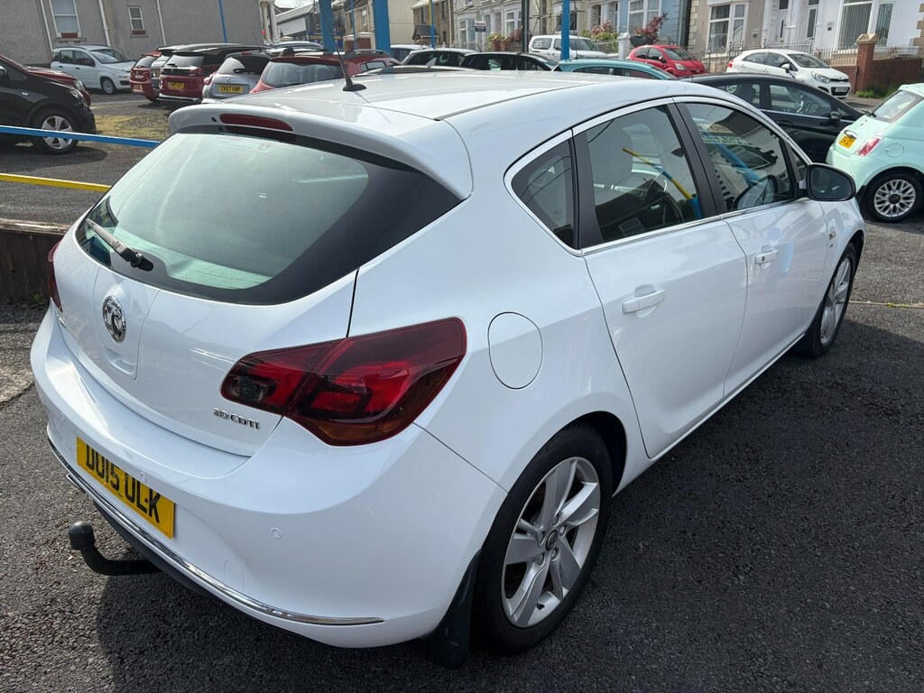 Vauxhall Astra 2.0 Cdti 16V Ecoflex Sri 165 White #6