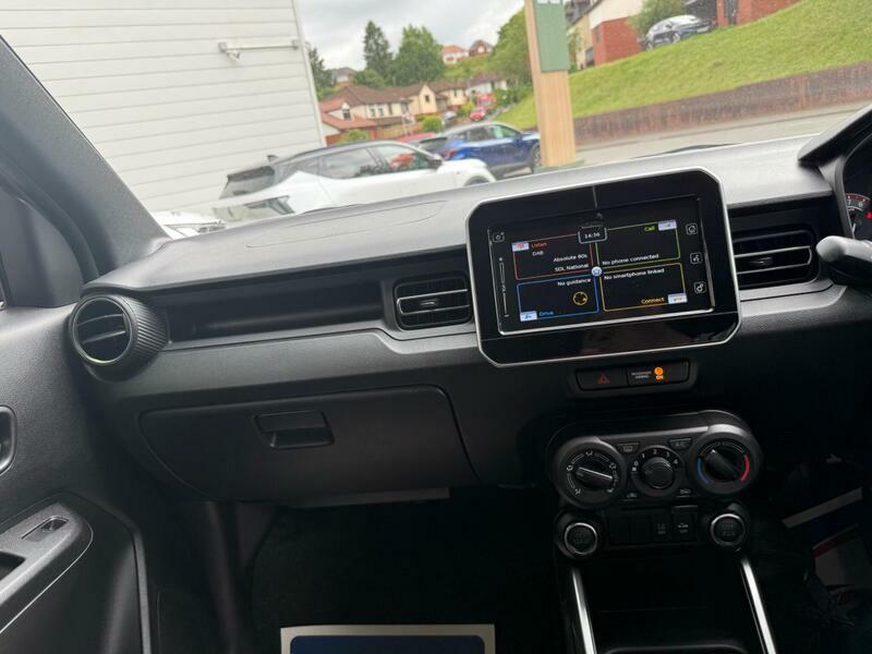 Suzuki Ignis Dualjet Mhev Sz5 Hatchback Red #24