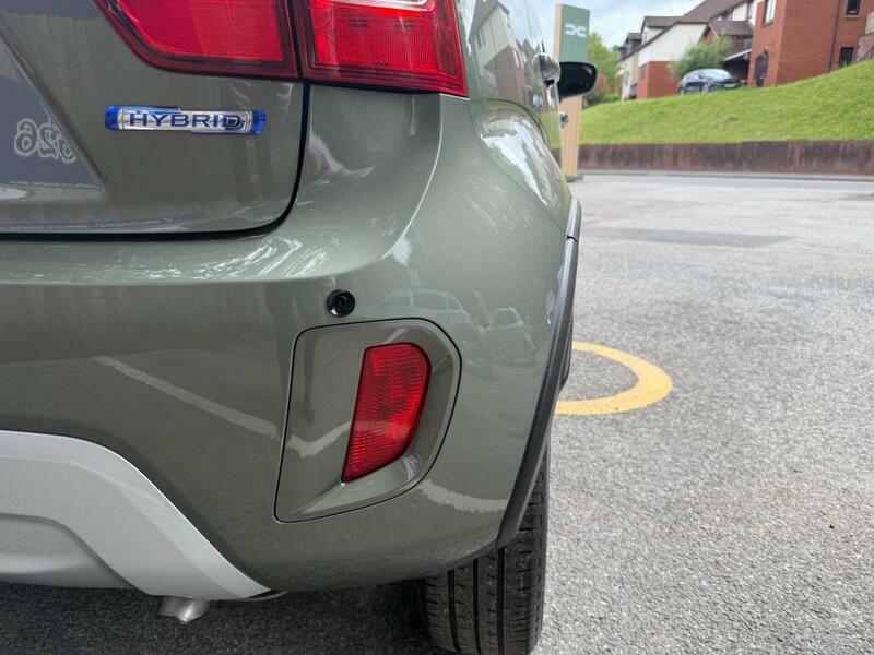 Suzuki Ignis Dualjet Mhev Sz5 Hatchback Red #29
