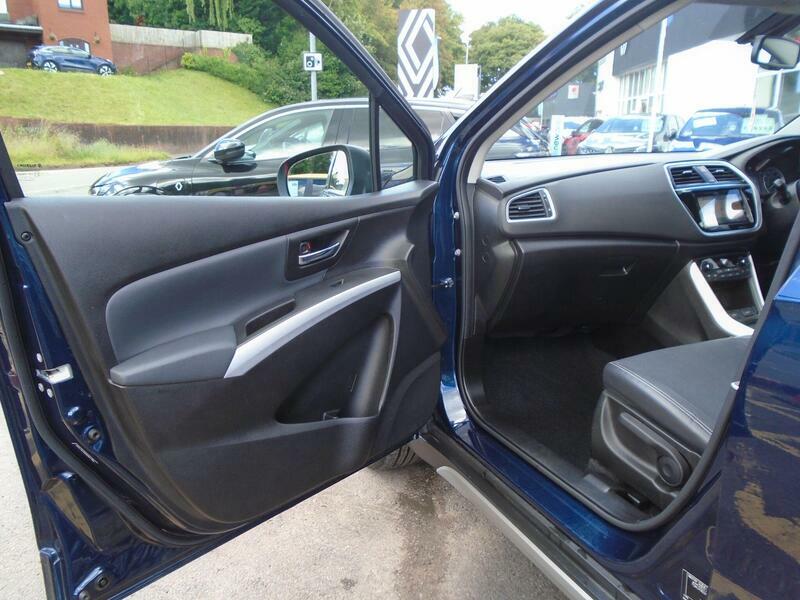 Suzuki SX4 S Cross Hatchback Blue #28