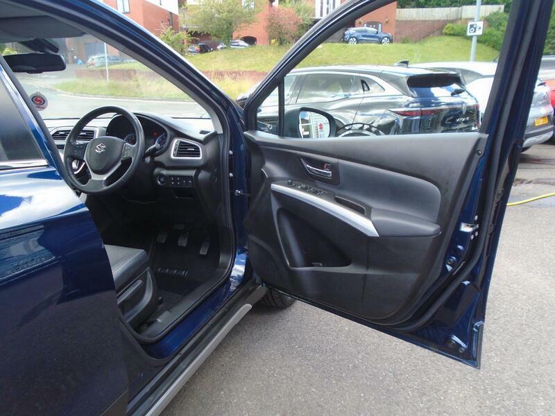 Suzuki SX4 S Cross Hatchback Blue #19