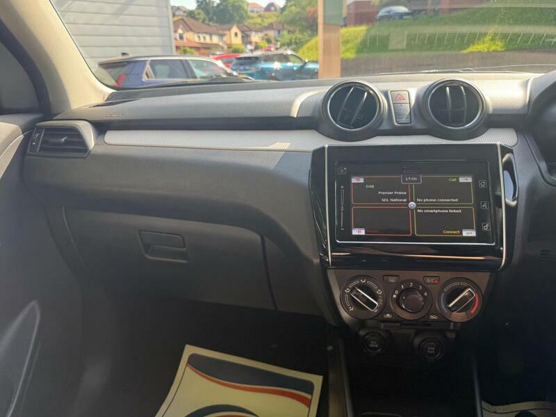 Suzuki Swift Mhev Motion Black #24