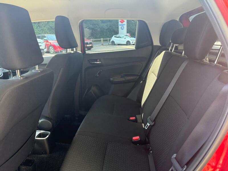 Suzuki Swift Mhev Motion Black #12
