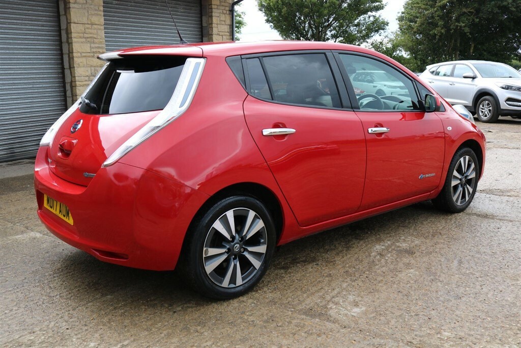 Nissan Leaf 30Kwh Tekna Red #6