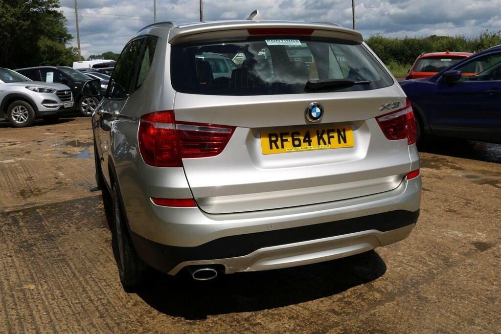 BMW X3 Estate White #9