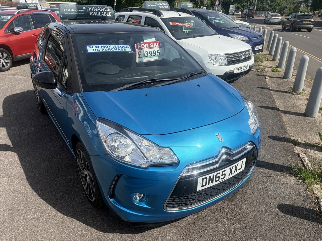 DS DS 3 Hatchback 1.2 Puretech Dstyle Nav 2015 Blue