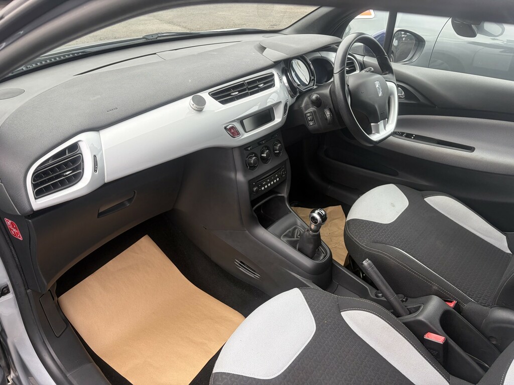 Citroen DS3 1.6 Vti Dstyle Red Euro 5 Black #9