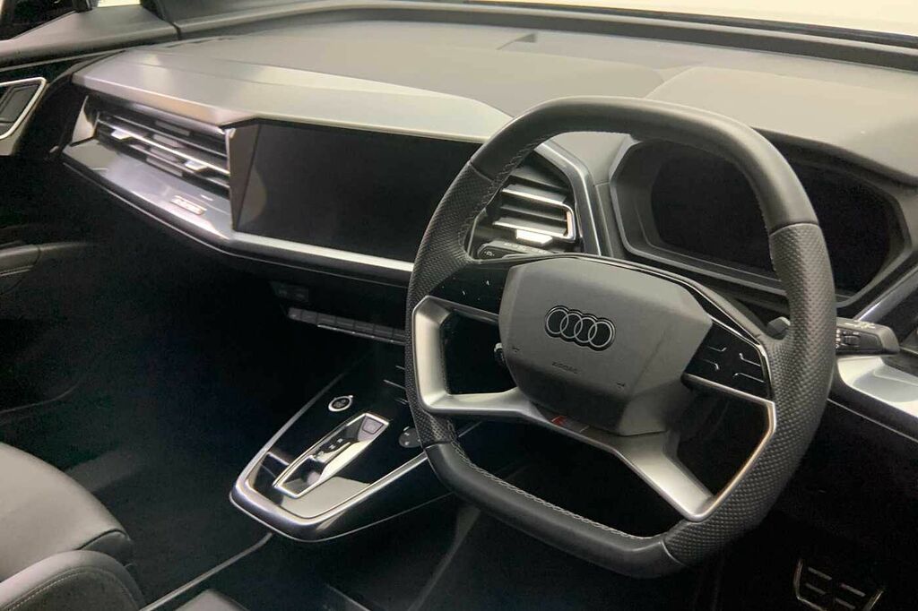 Audi Q4 E Tron Q4 S Black Edition 40 E-tron 150,00 Kw - 2023 KN73MXC Black #6