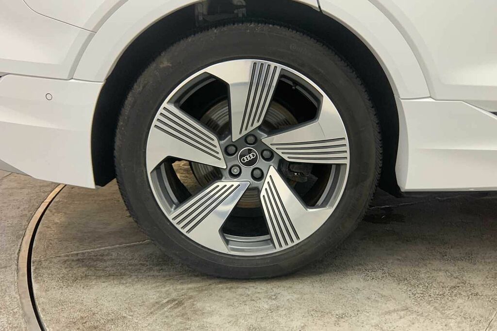 Audi E-tron Sportback S Line 50 Quattro 230,00 Kw - 2021 GV21ULB White #5