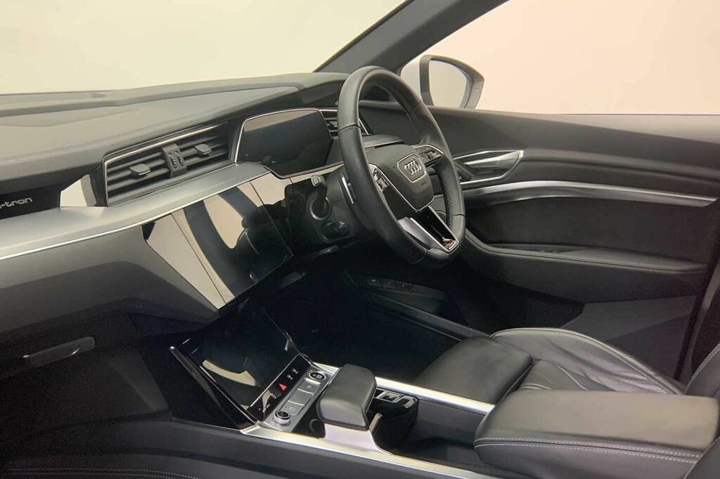 Audi E-tron Sportback S Line 50 Quattro 230,00 Kw - 2021 GV21ULB White #2