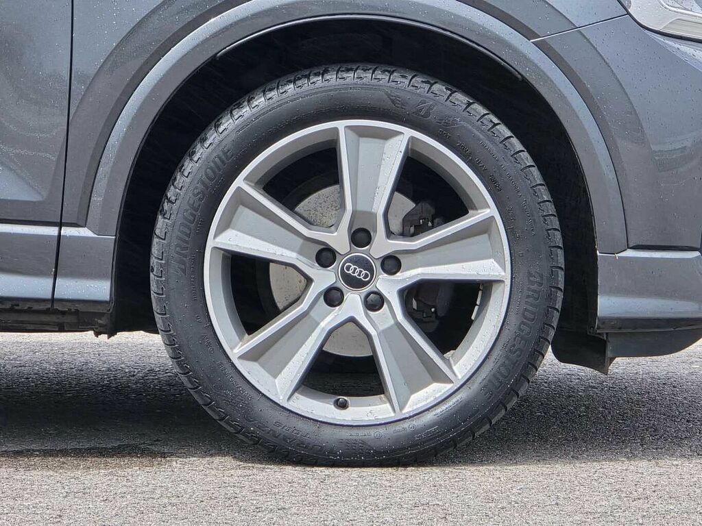 Audi Q2 S Line 35 Tfsi 150 Ps S Tronic - 2022 EJ72UZE Grey #5