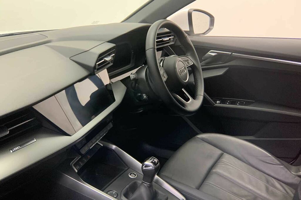 Audi A3 Sport 30 Tfsi 110 Ps 6-Speed - 2022 HG72UAT White #2