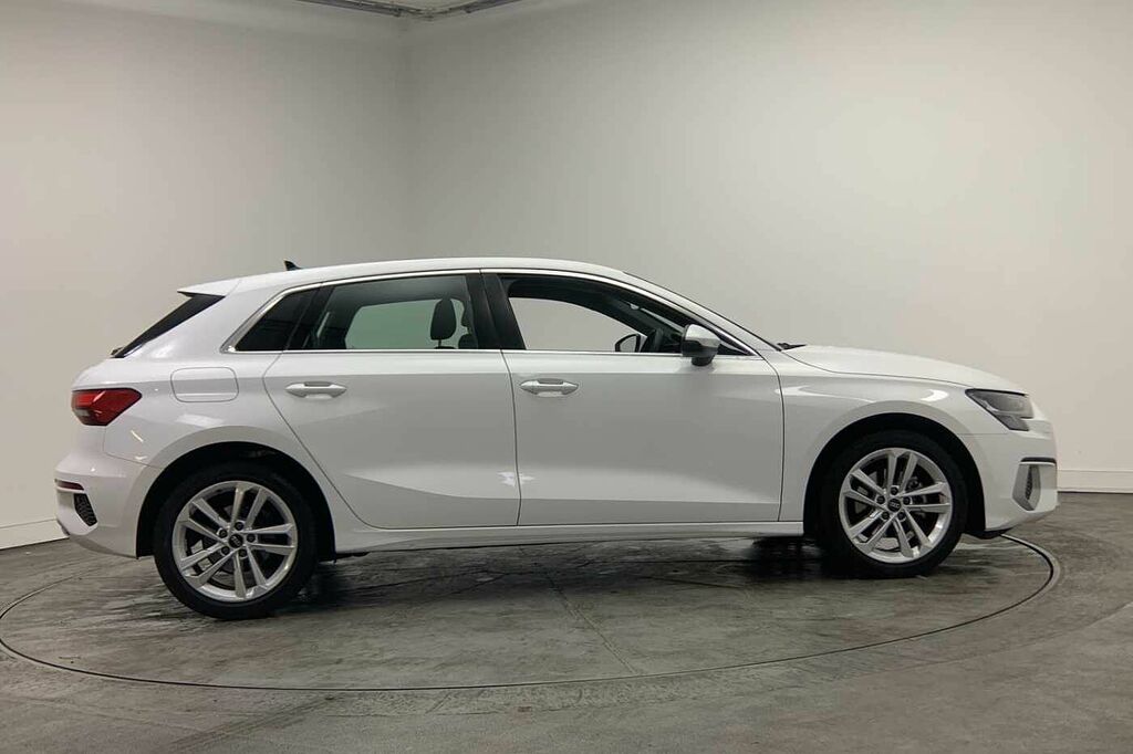 Audi A3 Sport 30 Tfsi 110 Ps 6-Speed - 2022 HG72UAT White #4
