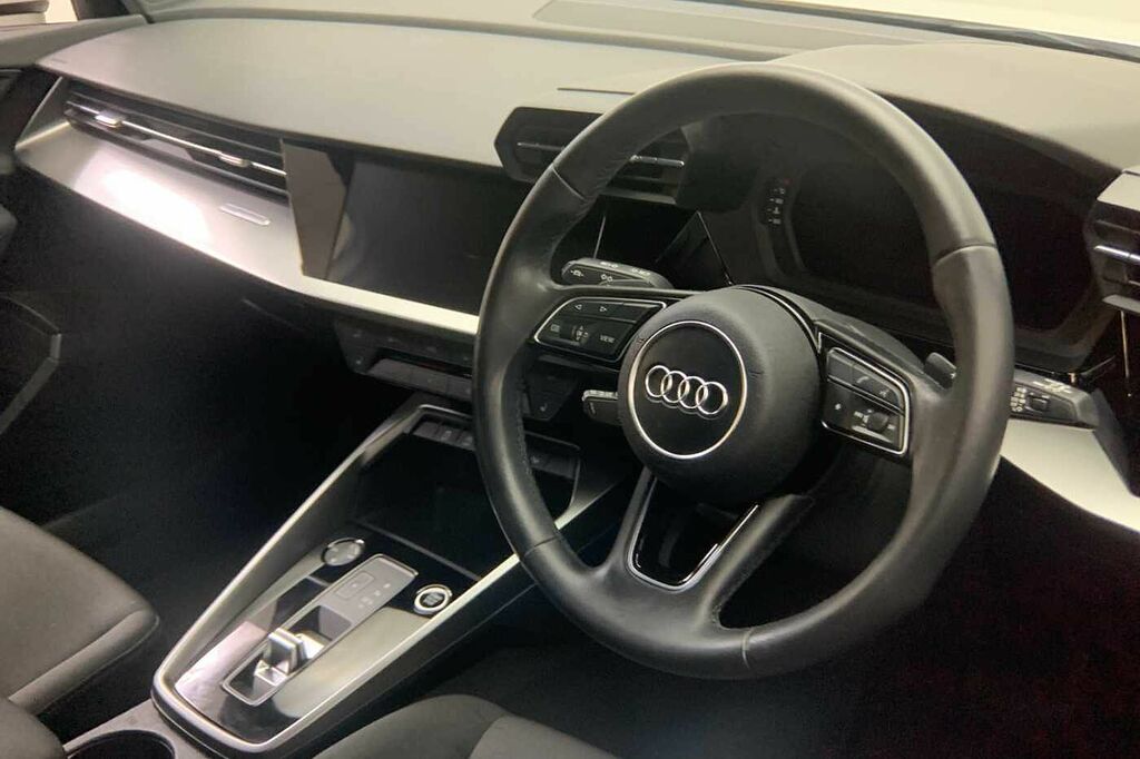 Audi A3 Technik 35 Tfsi 150 Ps S Tronic - 2021 HG21FZO White #6