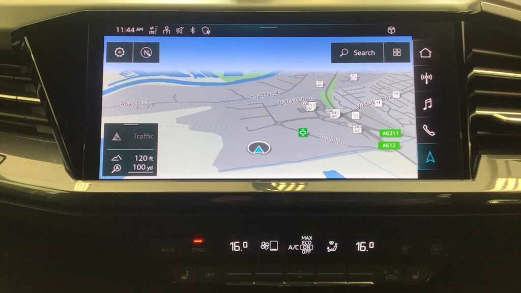Audi Q4 E Tron Q4 S Line 40 E-tron 150,00 Kw - 2023 LM23JXS Silver #2