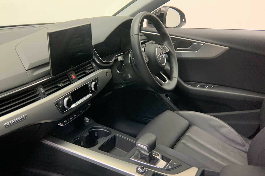 Audi A4 Avant Avant Sport 40 Tdi Quattro 204 Ps S Tronic - 2024 Black #2
