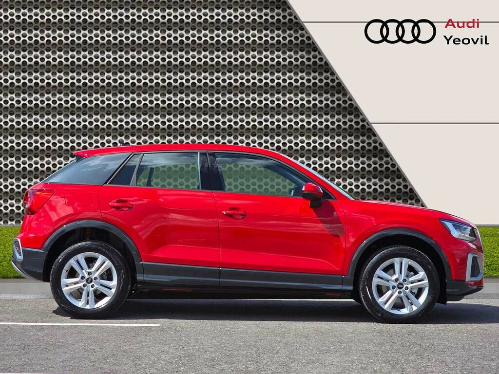 Audi Q2 Sport 35 Tfsi 150 Ps S Tronic Red #4