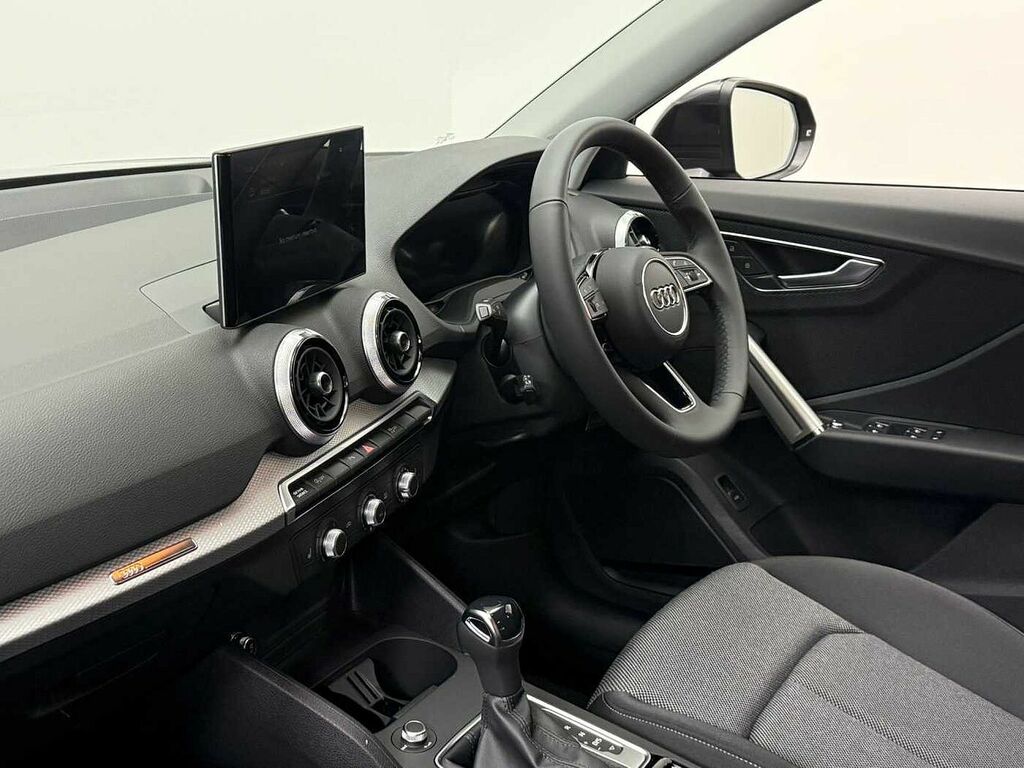 Audi Q2 Sport 35 Tfsi 150 Ps S Tronic Grey #2